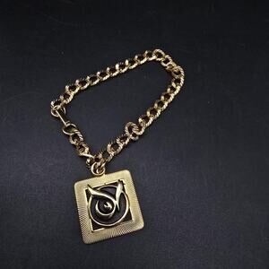 Gold Tone Wise Owl Charm Bracelet Vintage 1970s Jewelry